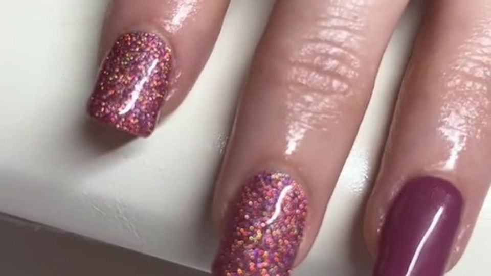 Holiday nails